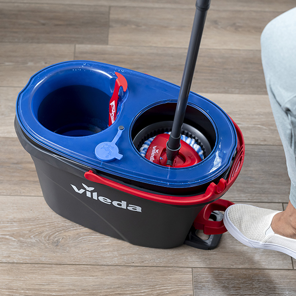 CA_Blog_TopTipsToCleanHardwoodFloors_Image2